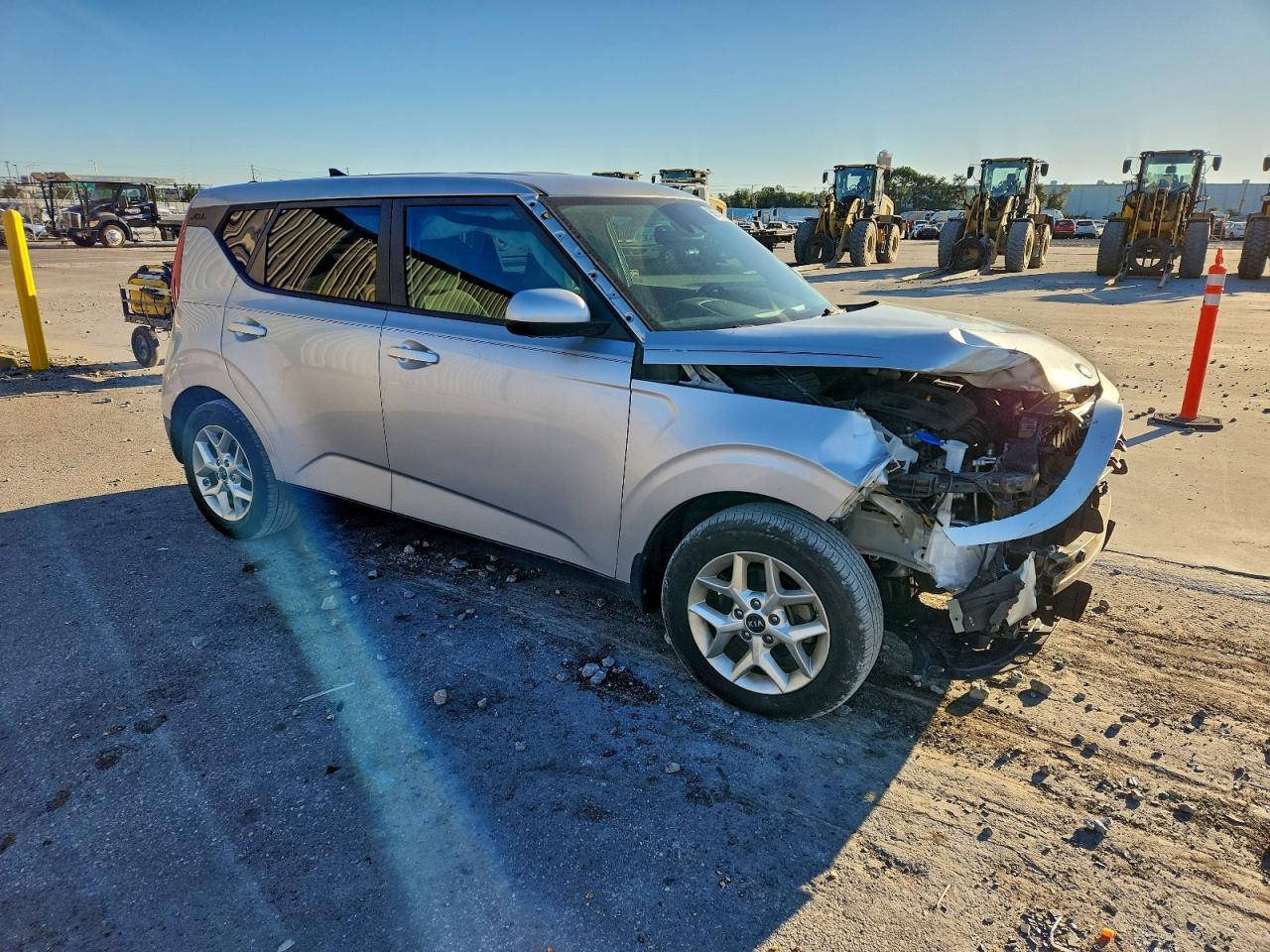 2021 KIA SOUL LX photo 4