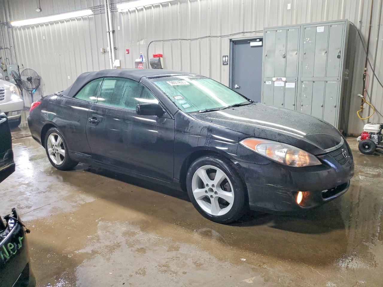 2005 TOYOTA CAMRY SOLARA SE photo 4