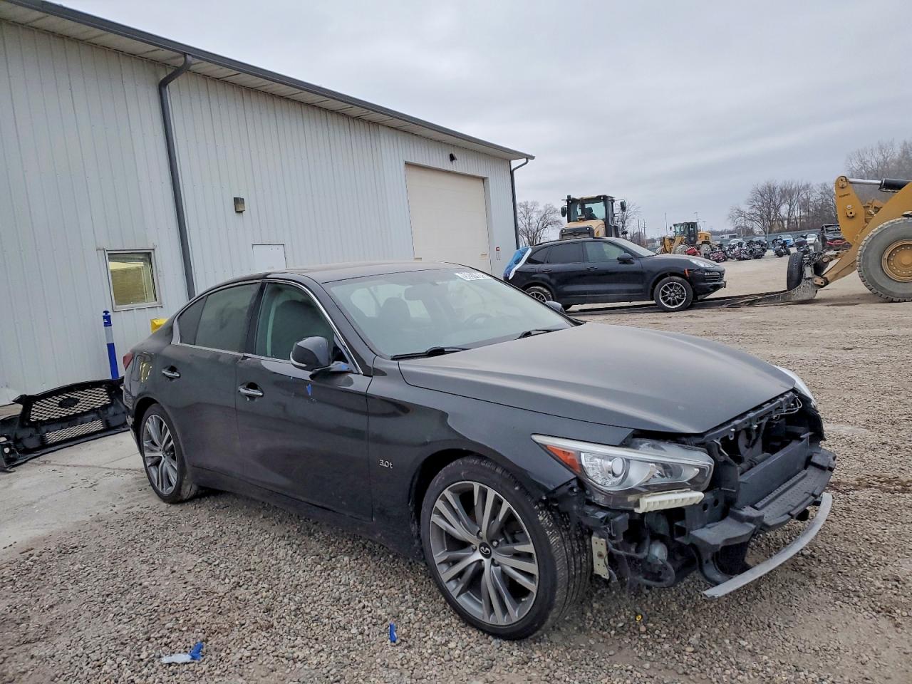 2018 INFINITI Q50 LUXE photo 4