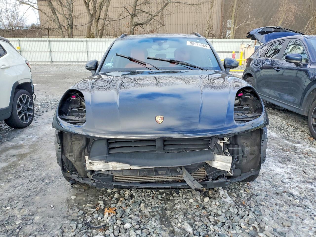 2018 PORSCHE MACAN photo 5