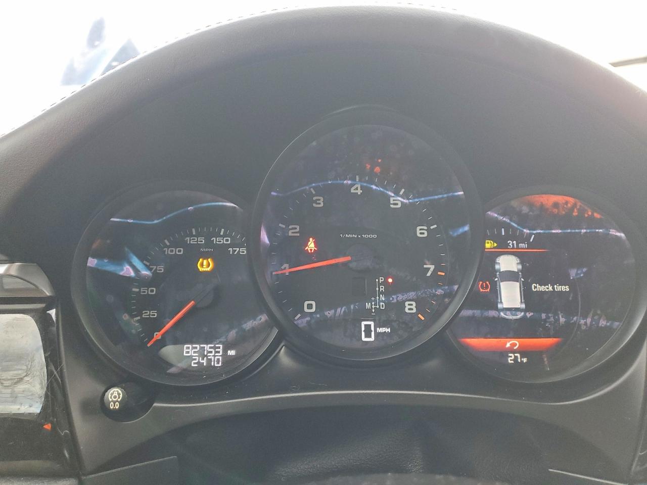 2018 PORSCHE MACAN photo 9