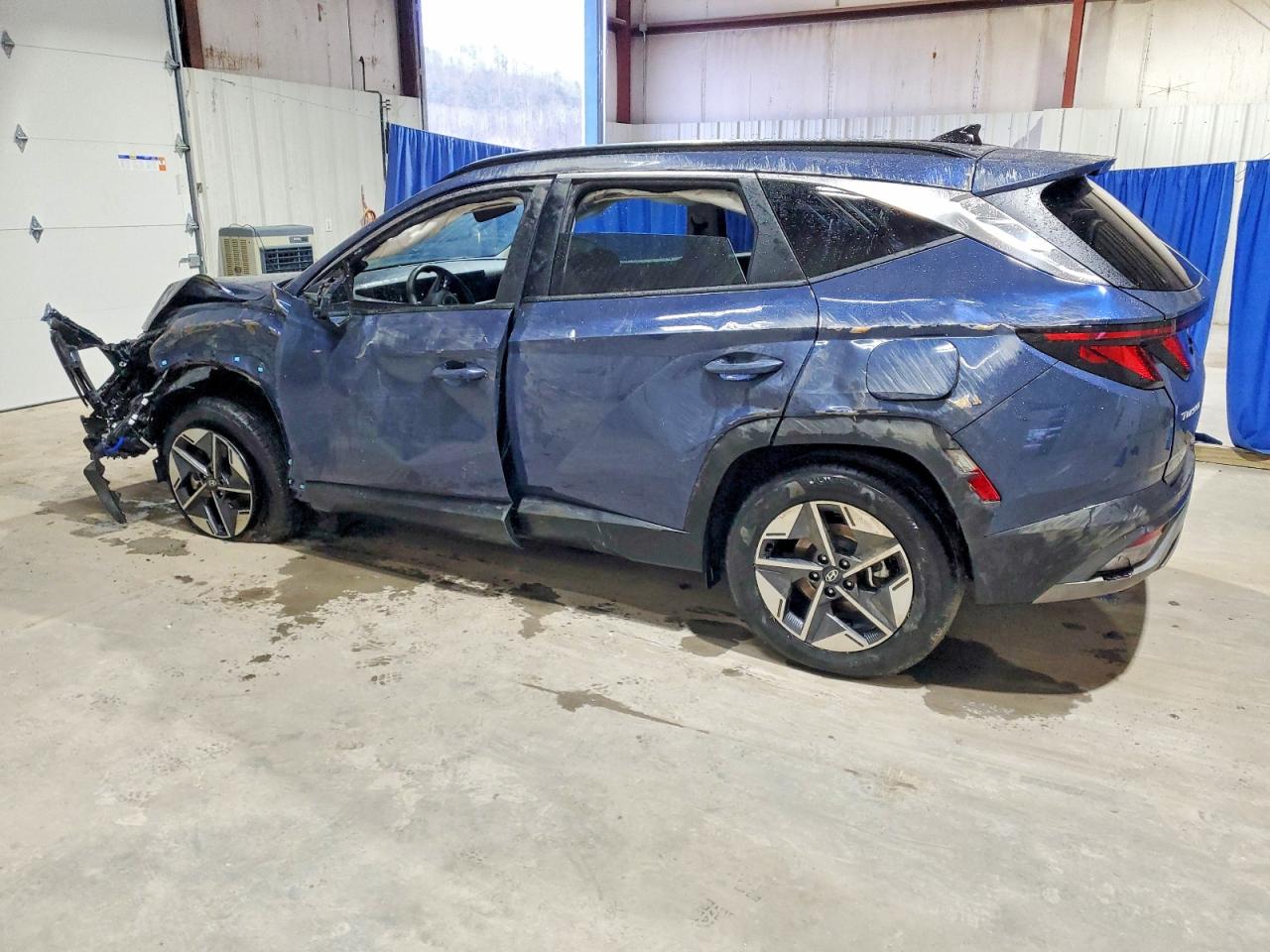2026 HYUNDAI TUCSON SEL photo 3
