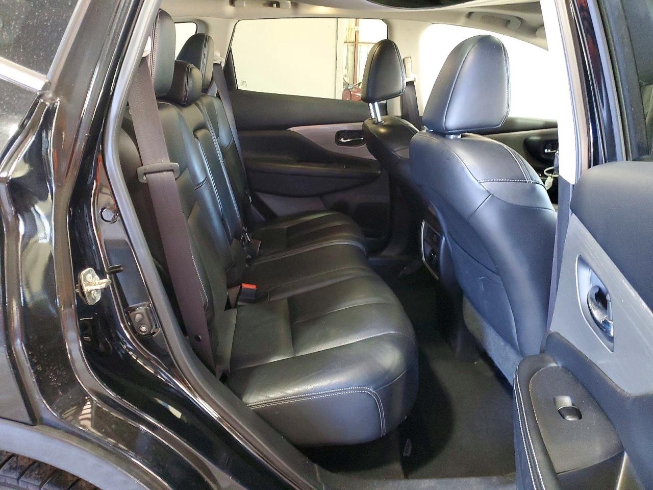 2015 NISSAN MURANO S photo 11
