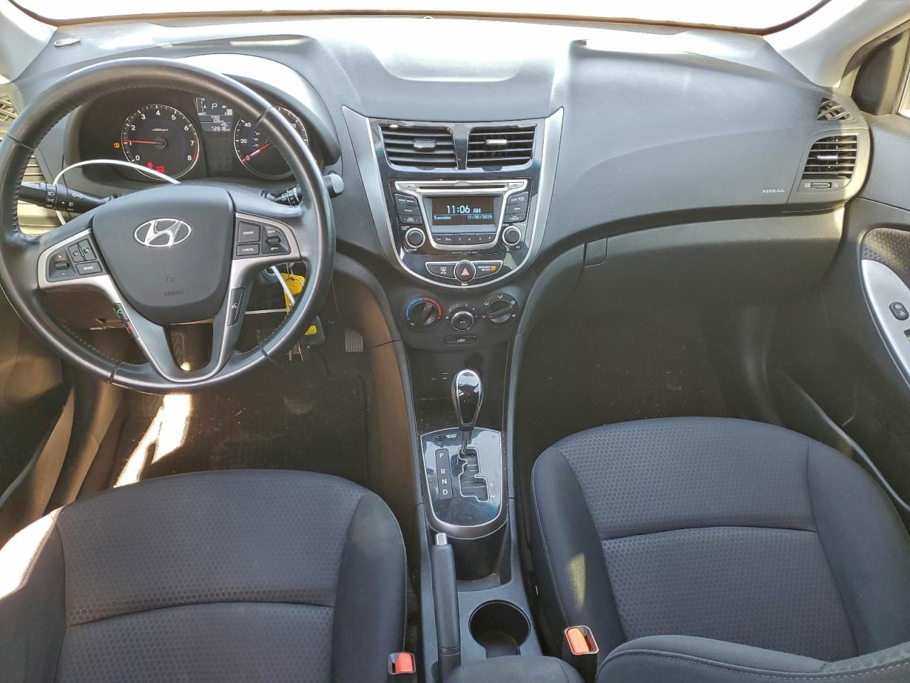 2017 HYUNDAI ACCENT SPORT photo 8