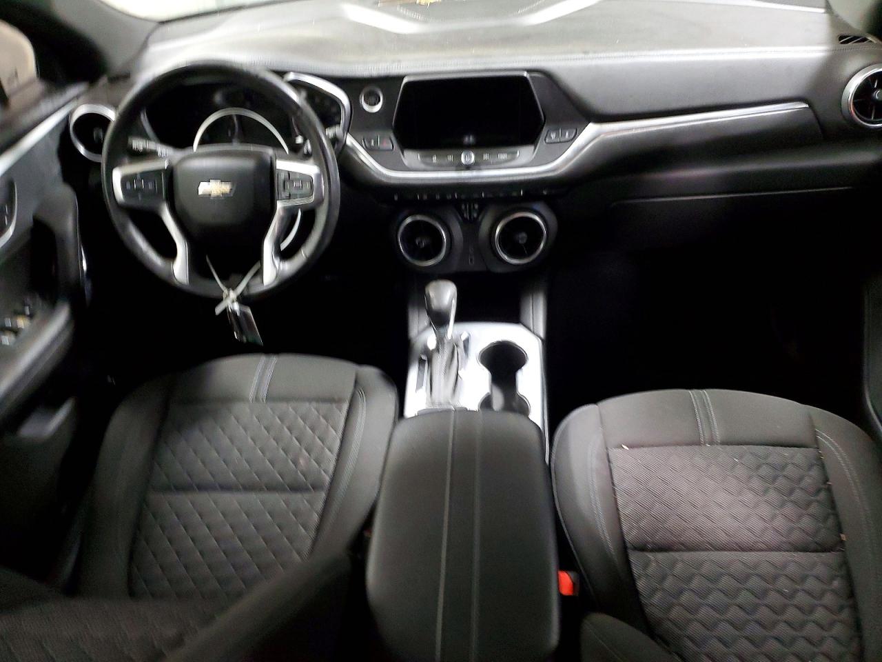 2020 CHEVROLET BLAZER 2LT photo 8
