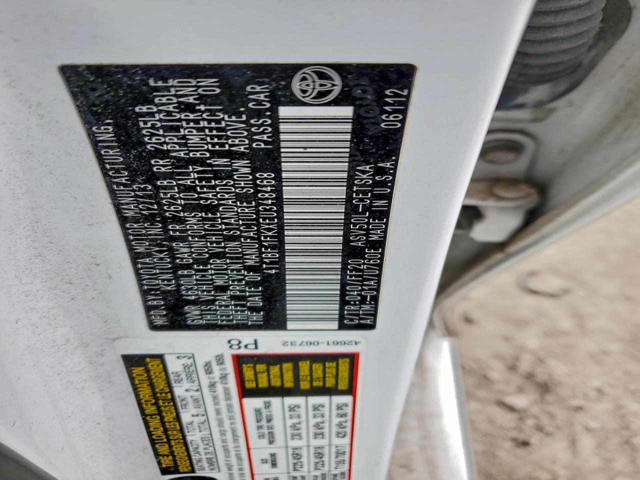 2014 TOYOTA CAMRY L photo 13
