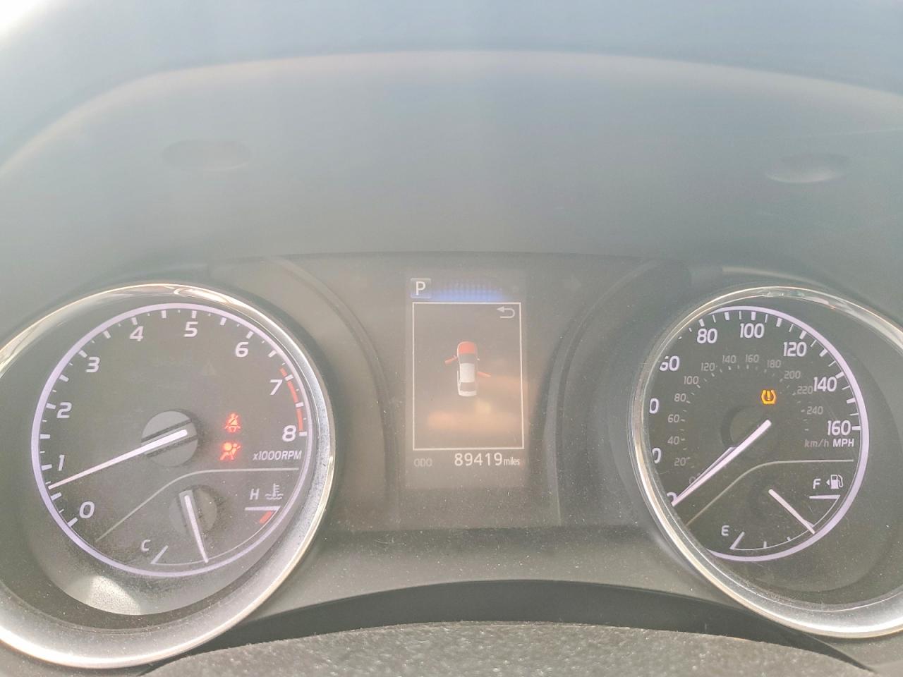 2019 TOYOTA CAMRY L photo 9