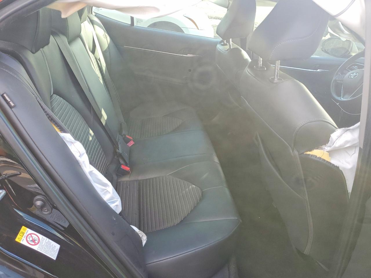 2019 TOYOTA CAMRY L photo 10