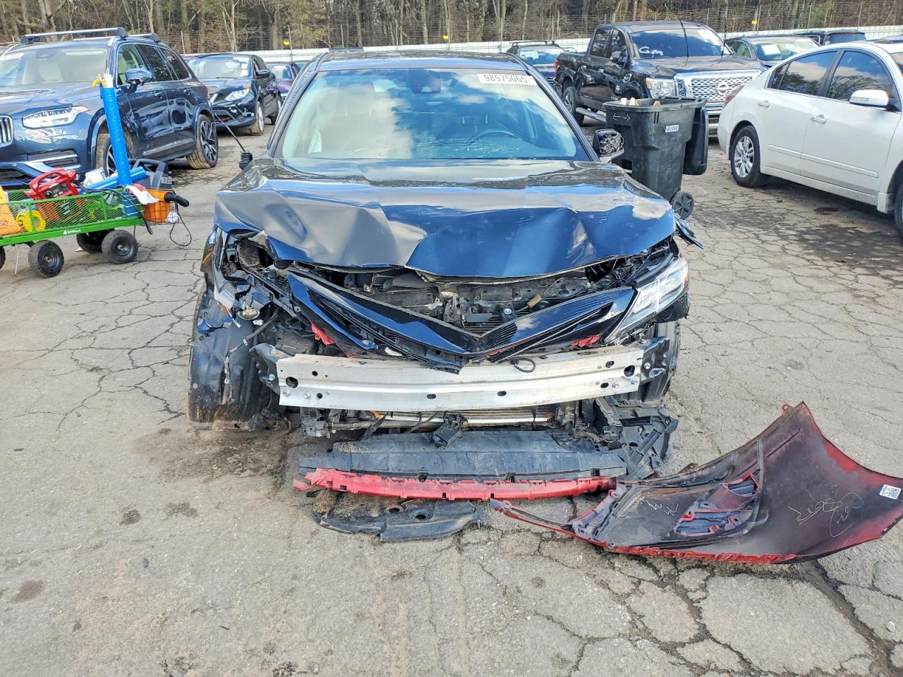 2019 TOYOTA CAMRY L photo 5