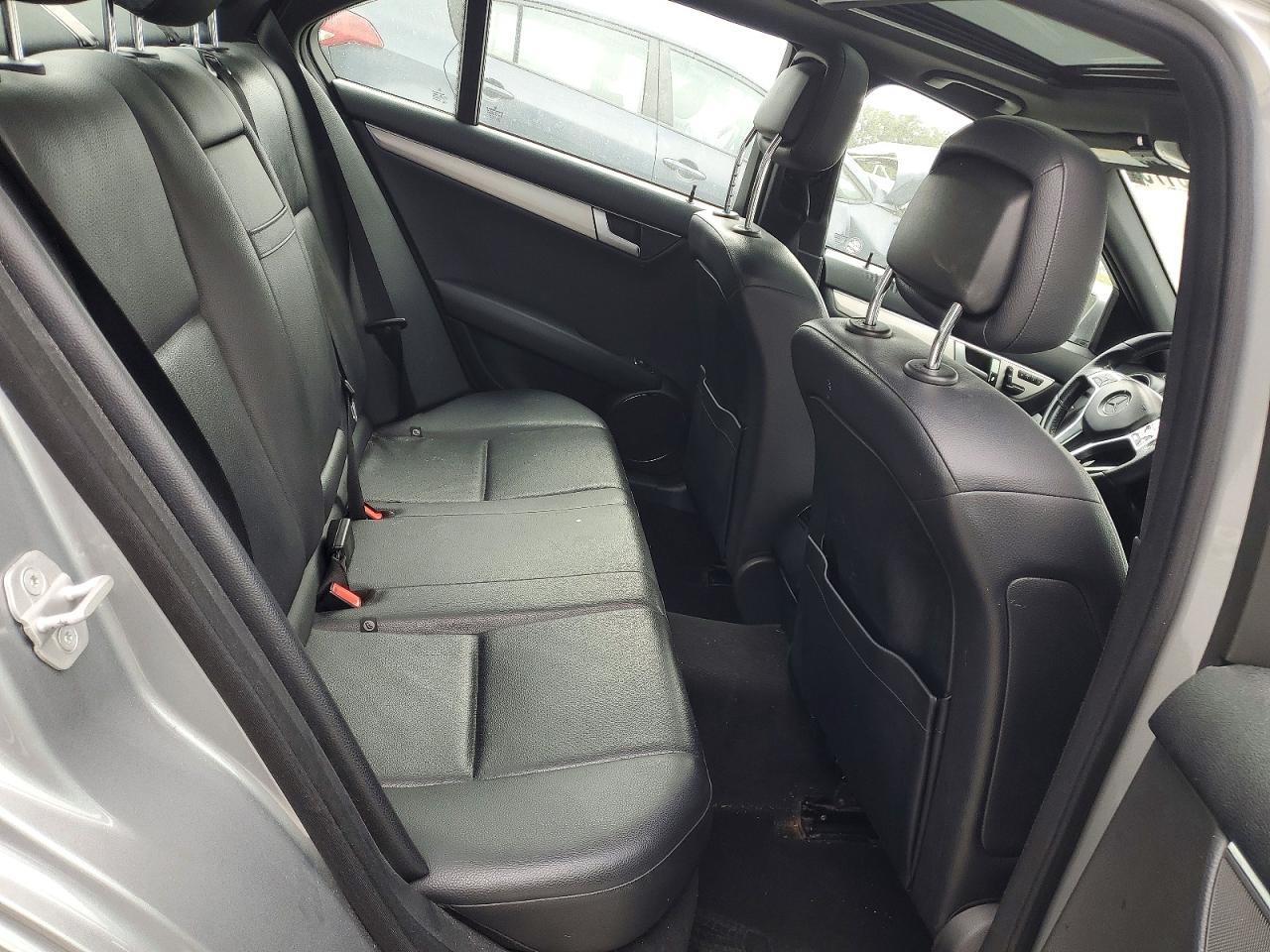 2013 MERCEDES-BENZ C 250 photo 10