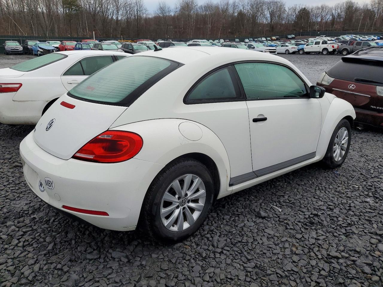 2013 VOLKSWAGEN BEETLE photo 7