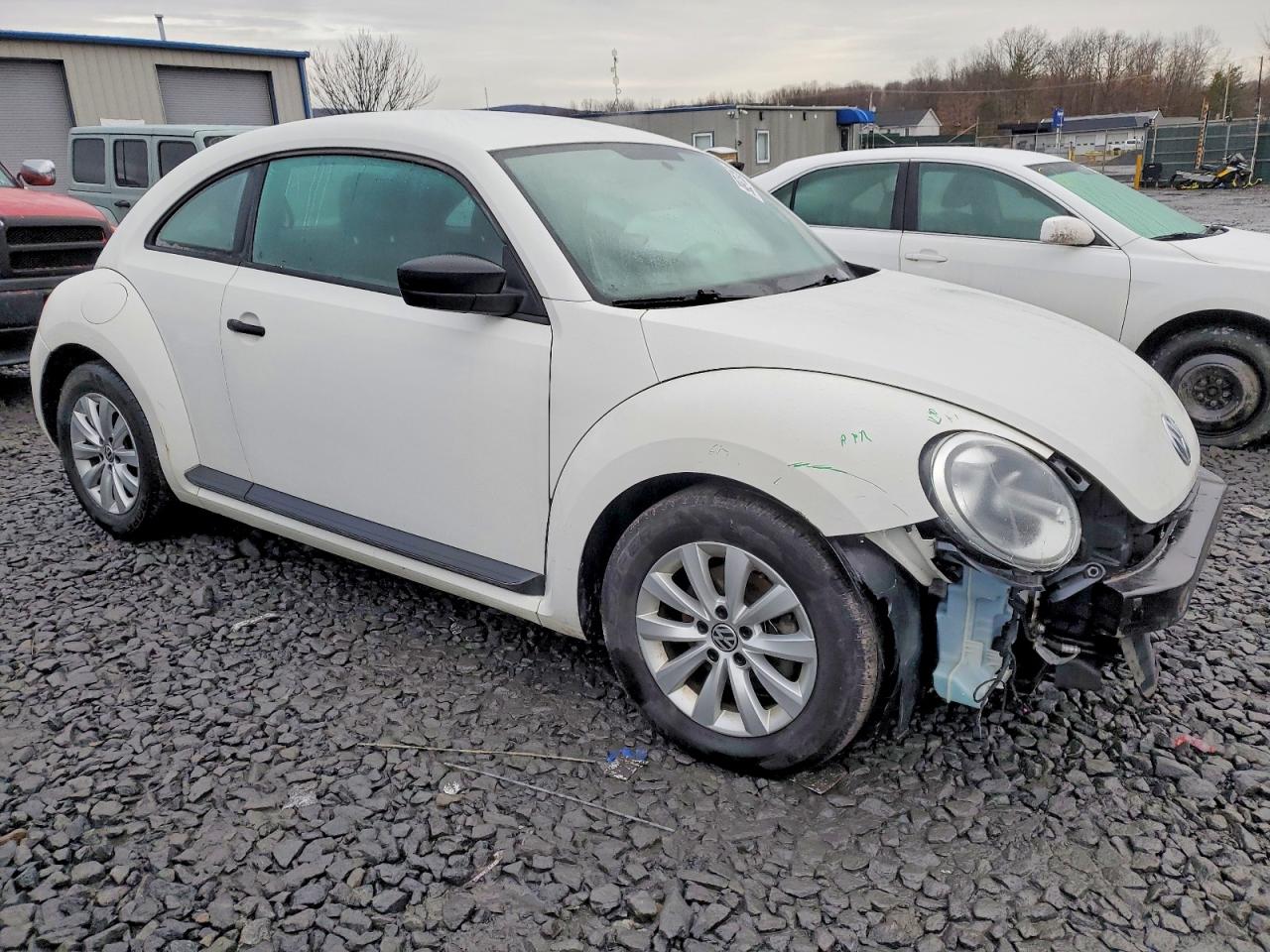 2013 VOLKSWAGEN BEETLE photo 10