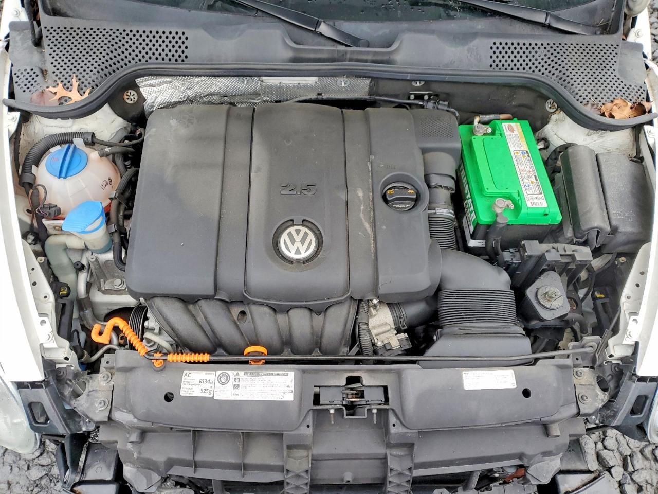 2013 VOLKSWAGEN BEETLE photo 31