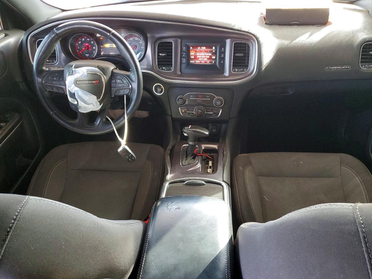 2015 DODGE CHARGER SE photo 8