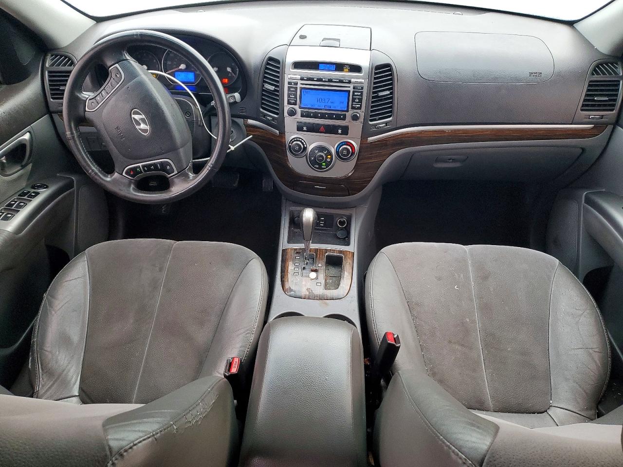 2011 HYUNDAI SANTA FE SE photo 8