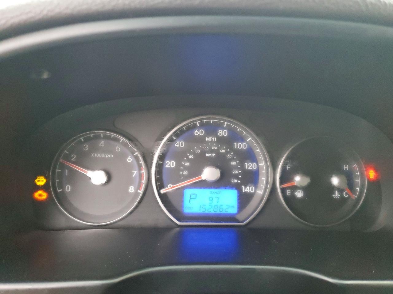 2011 HYUNDAI SANTA FE SE photo 9