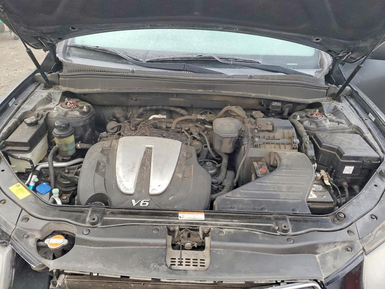 2011 HYUNDAI SANTA FE SE photo 12