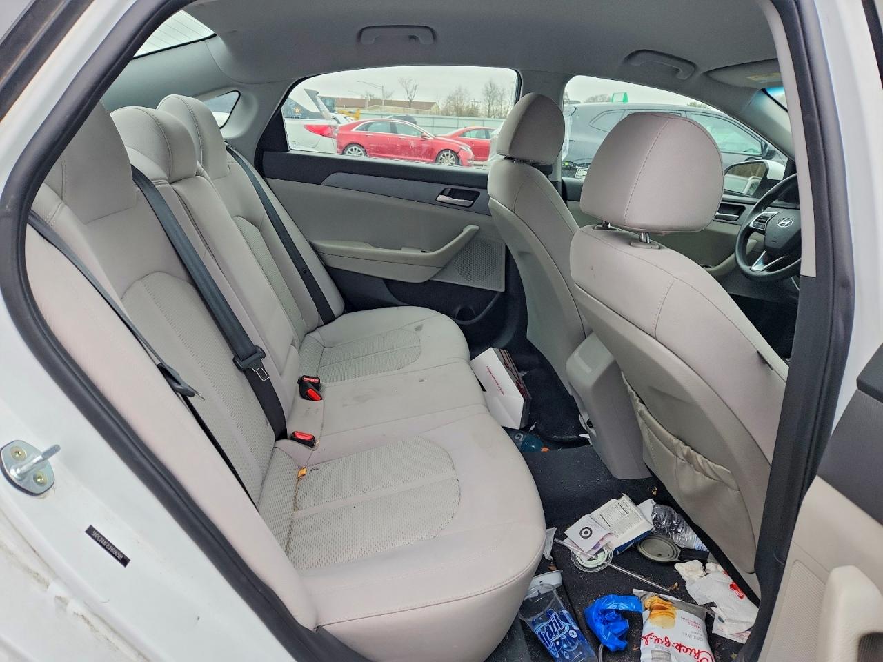 2018 HYUNDAI SONATA SE photo 10