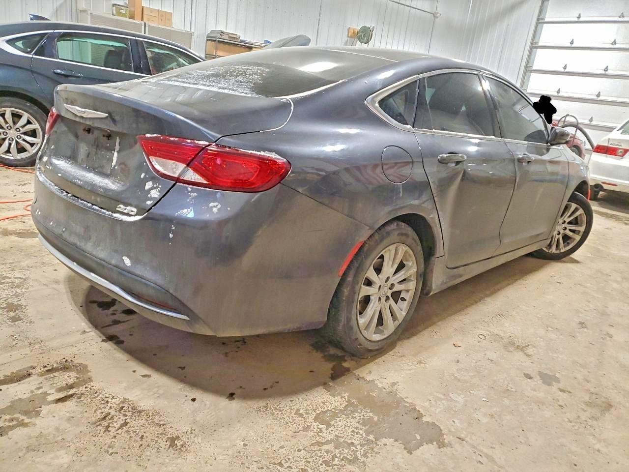 2015 CHRYSLER 200 LIMITED photo 5