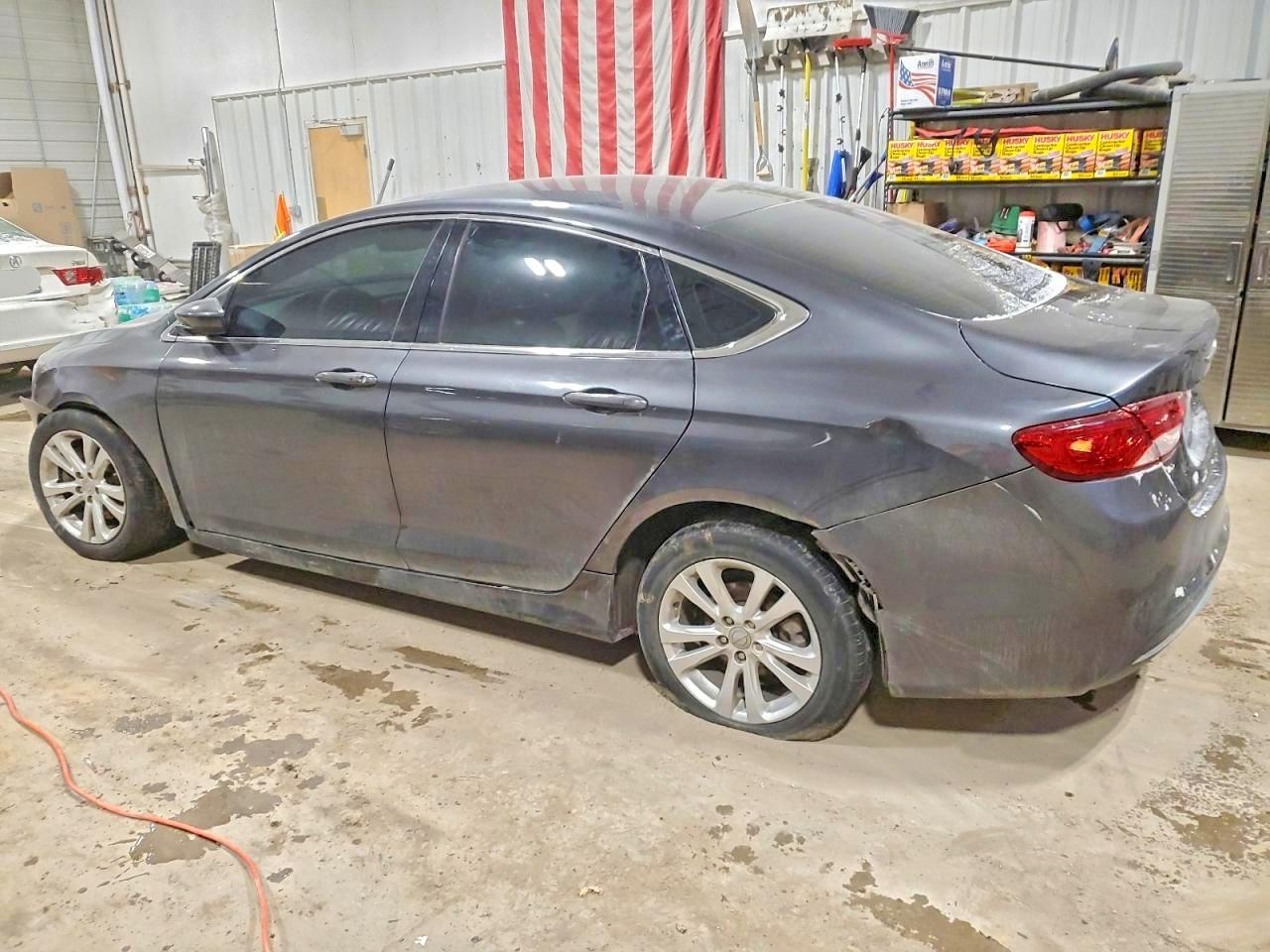 2015 CHRYSLER 200 LIMITED photo 3