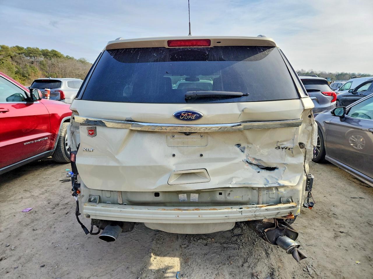 2018 FORD EXPLORER XLT photo 6