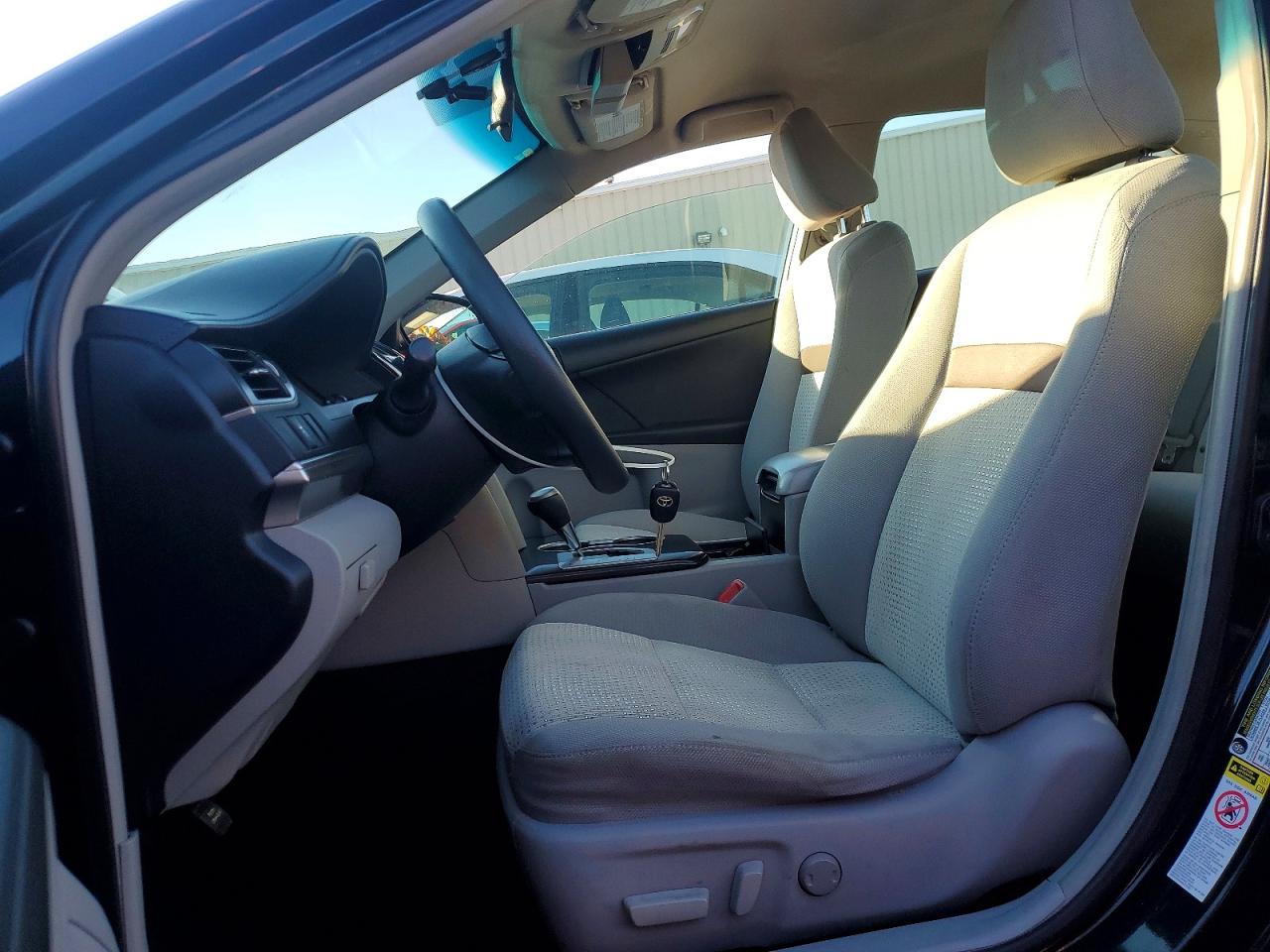 2012 TOYOTA CAMRY photo 7