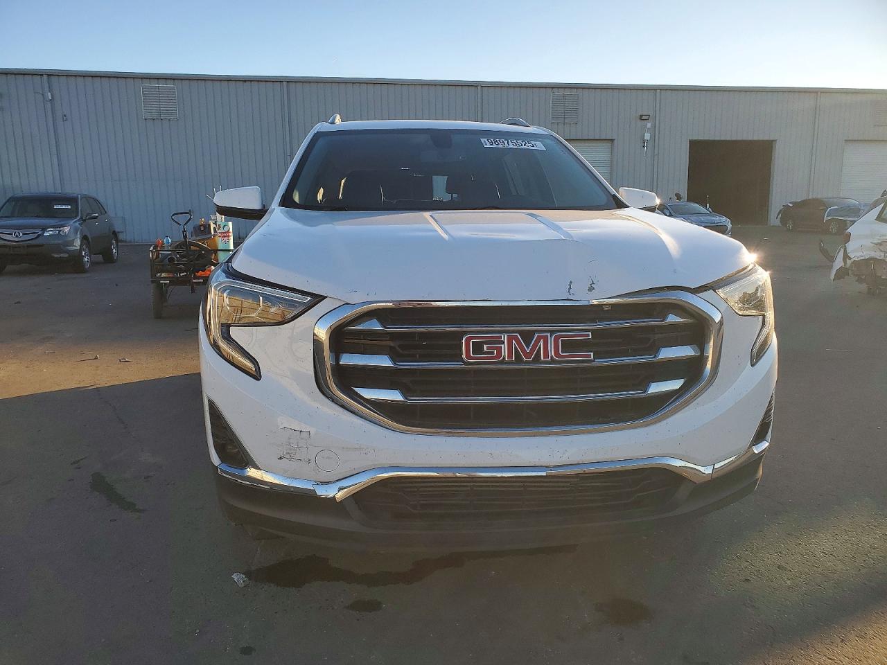 2019 GMC TERRAIN SLT photo 9