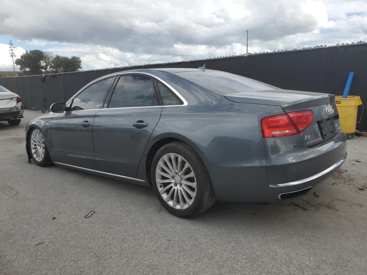 2014 AUDI A8 QUATTRO photo 2