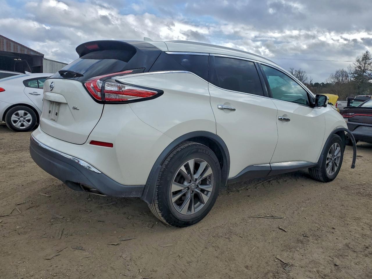 2017 NISSAN MURANO S photo 5