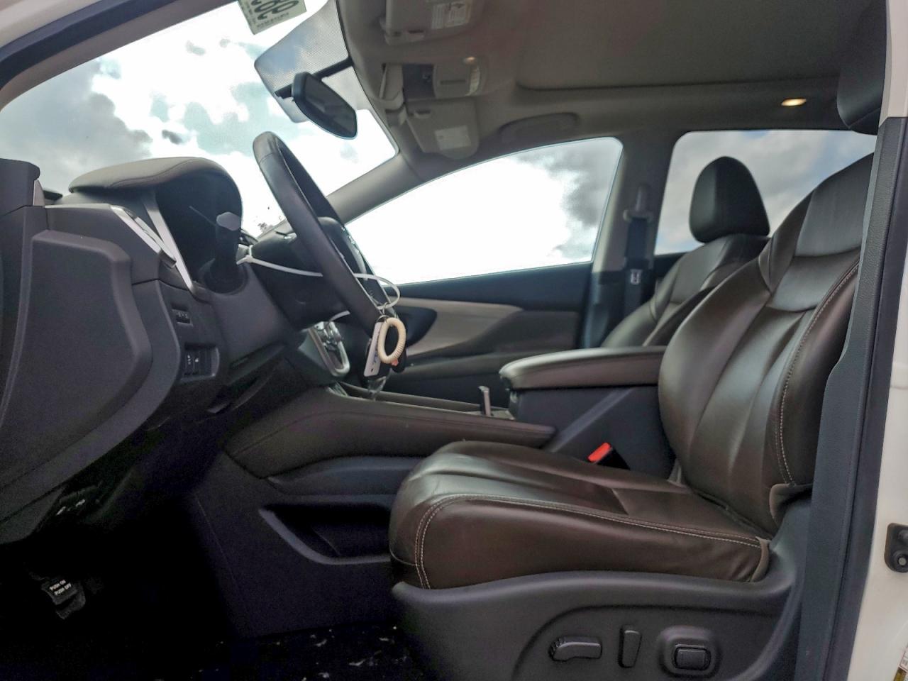 2017 NISSAN MURANO S photo 13