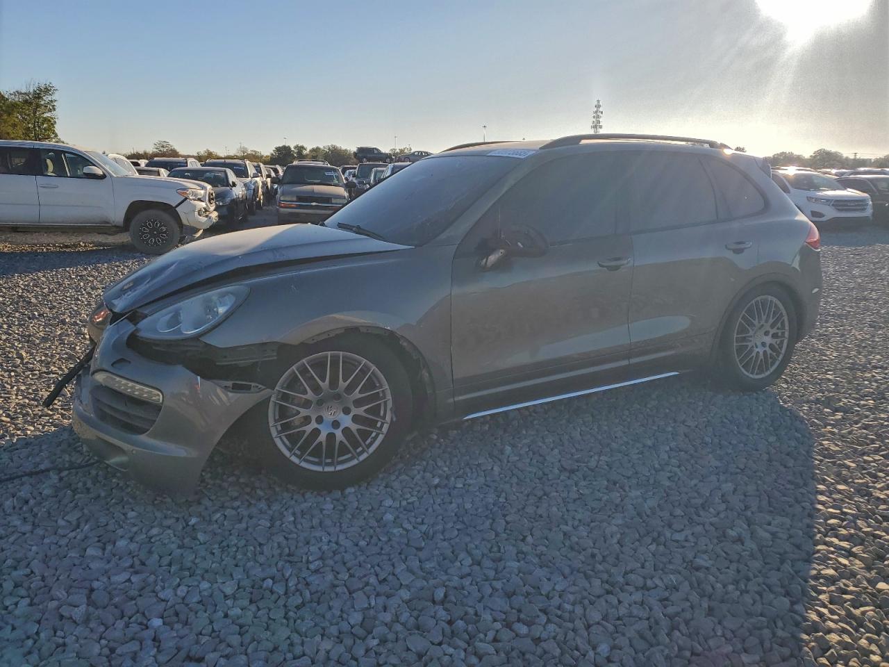 2012 PORSCHE CAYENNE
