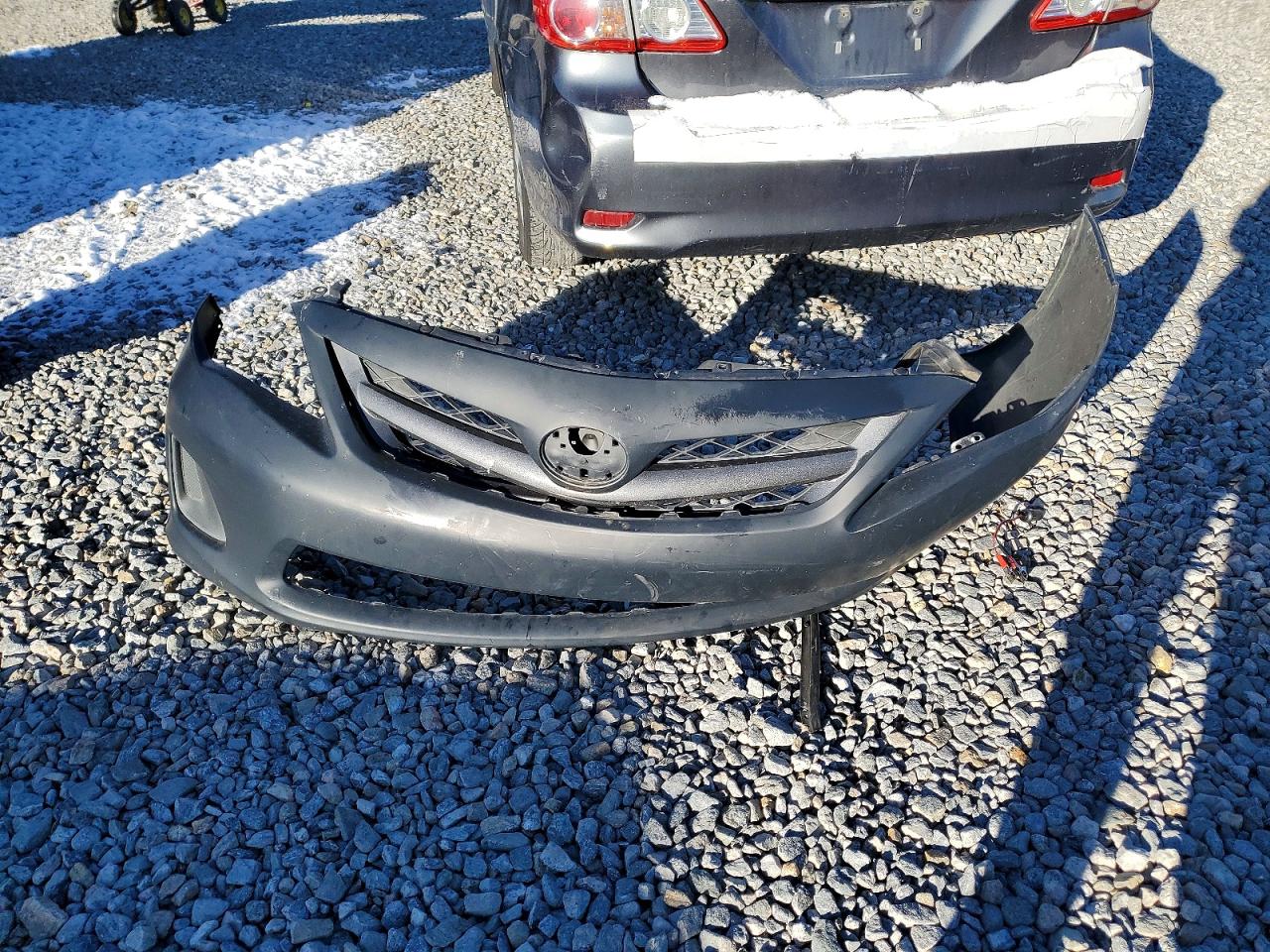 2011 TOYOTA COROLLA BASE photo 12