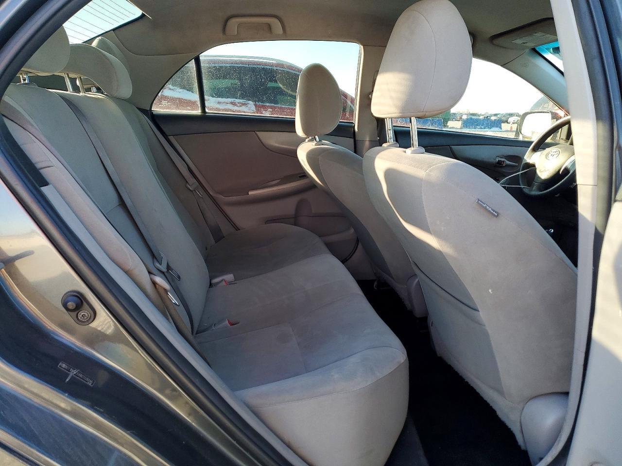 2011 TOYOTA COROLLA BASE photo 10