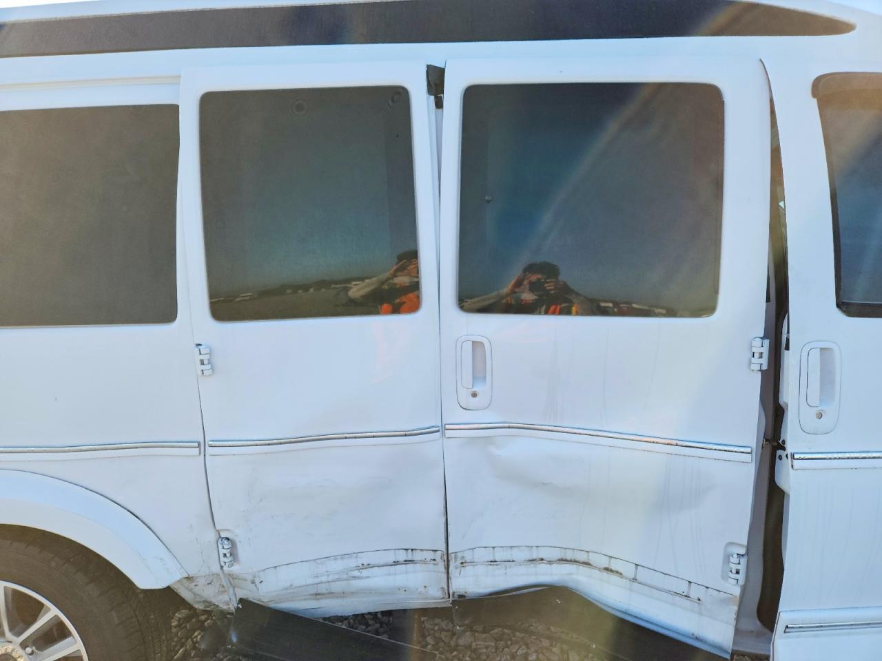 2020 GMC SAVANA G2500 photo 11