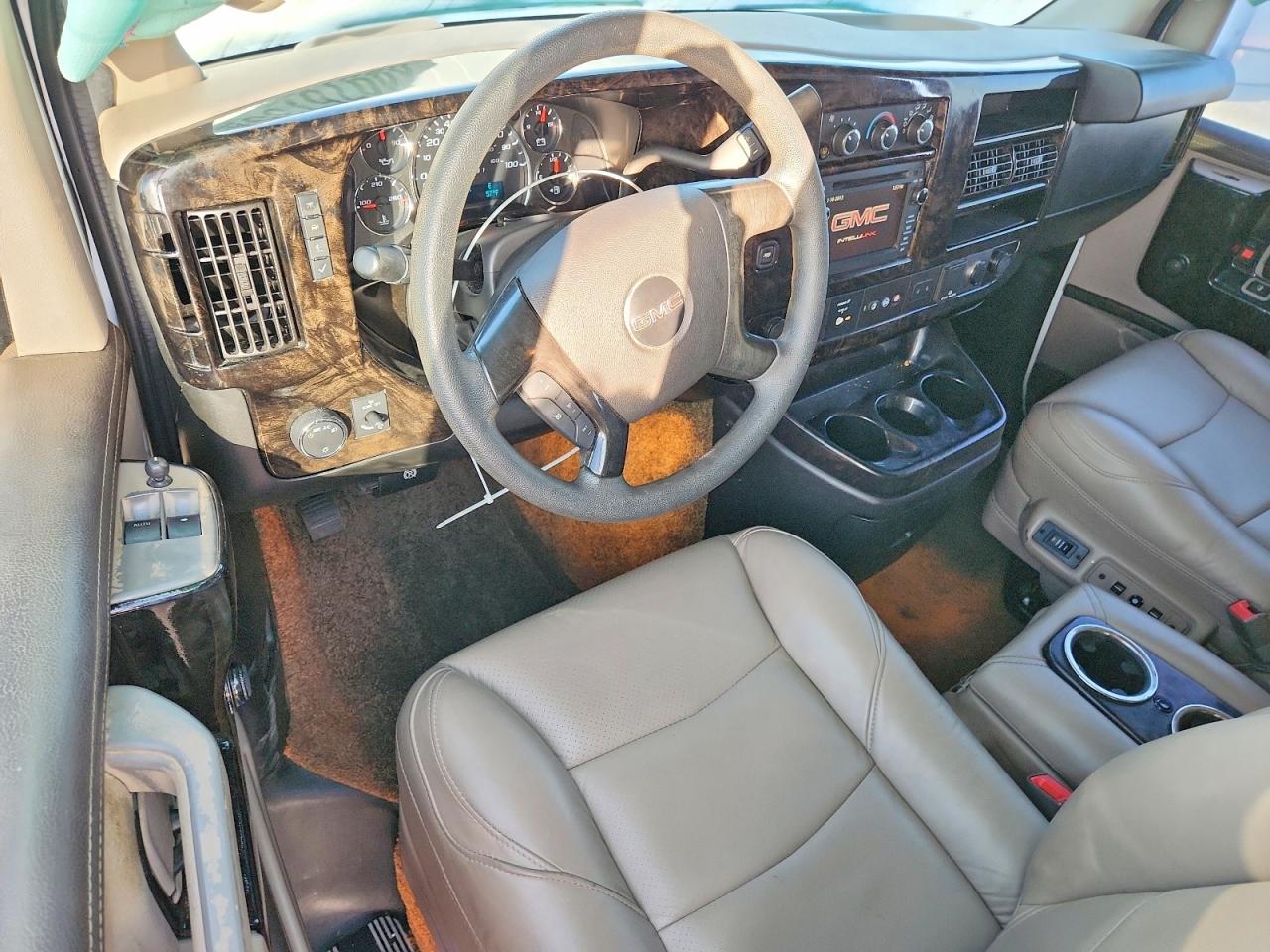 2020 GMC SAVANA G2500 photo 8
