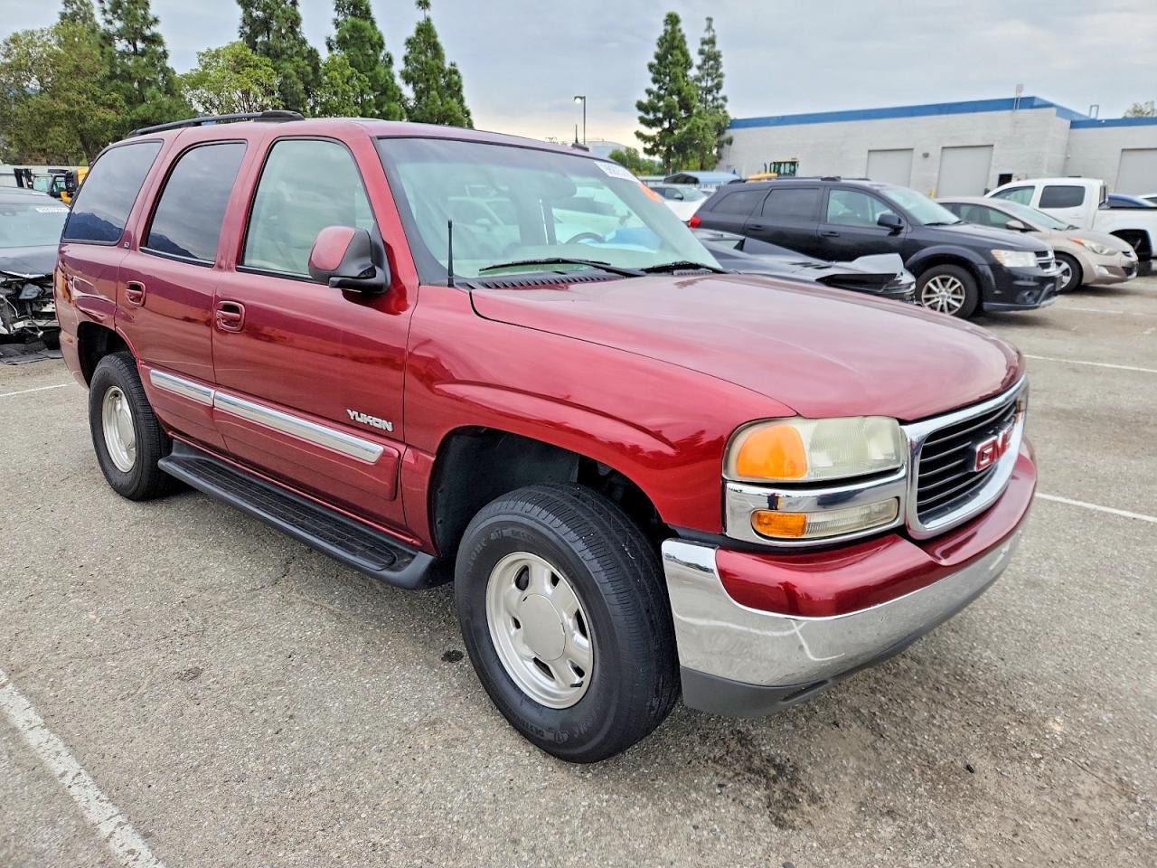 2003 GMC YUKON photo 4