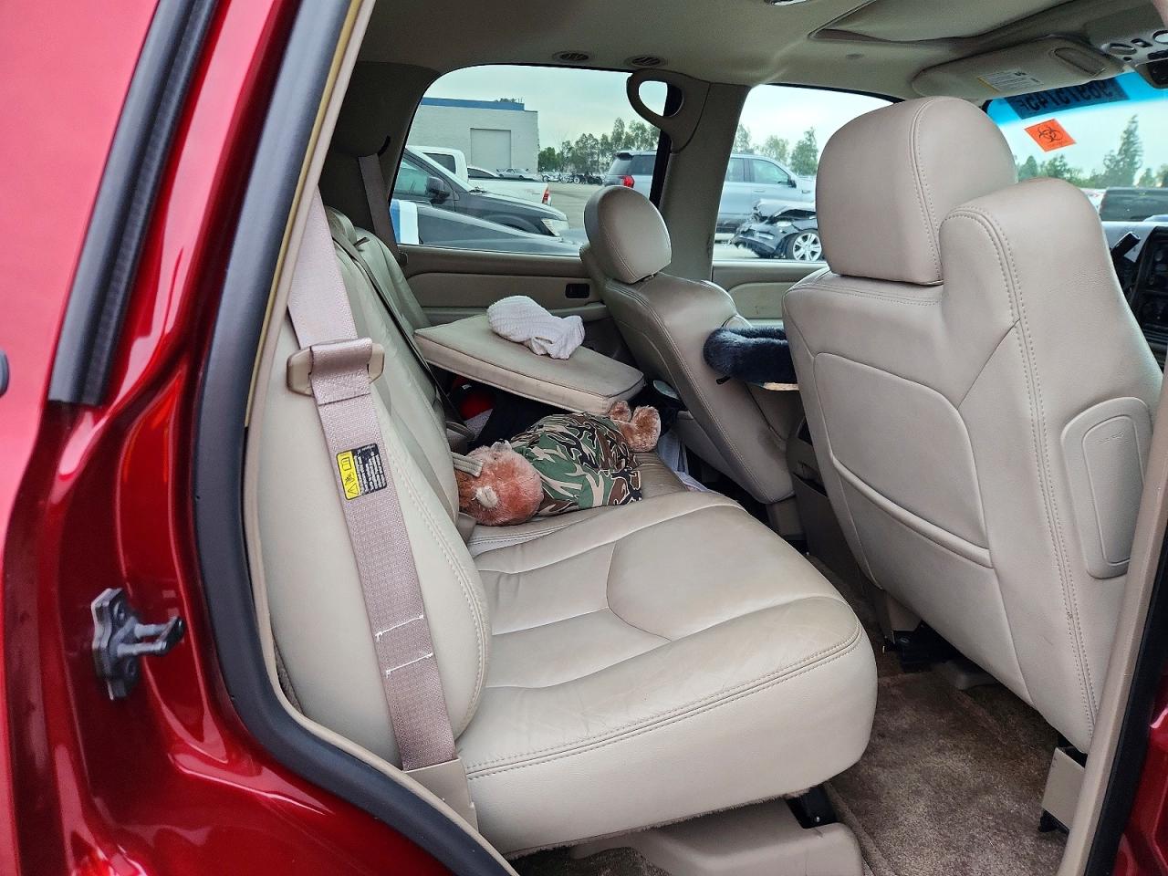 2003 GMC YUKON photo 10