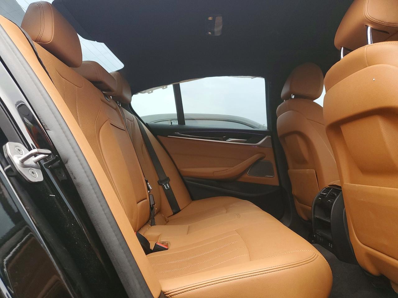 2021 BMW 530E photo 10