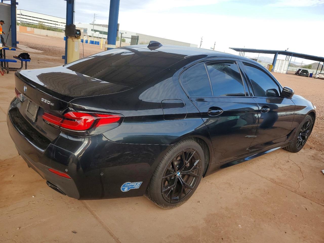 2021 BMW 530E photo 3