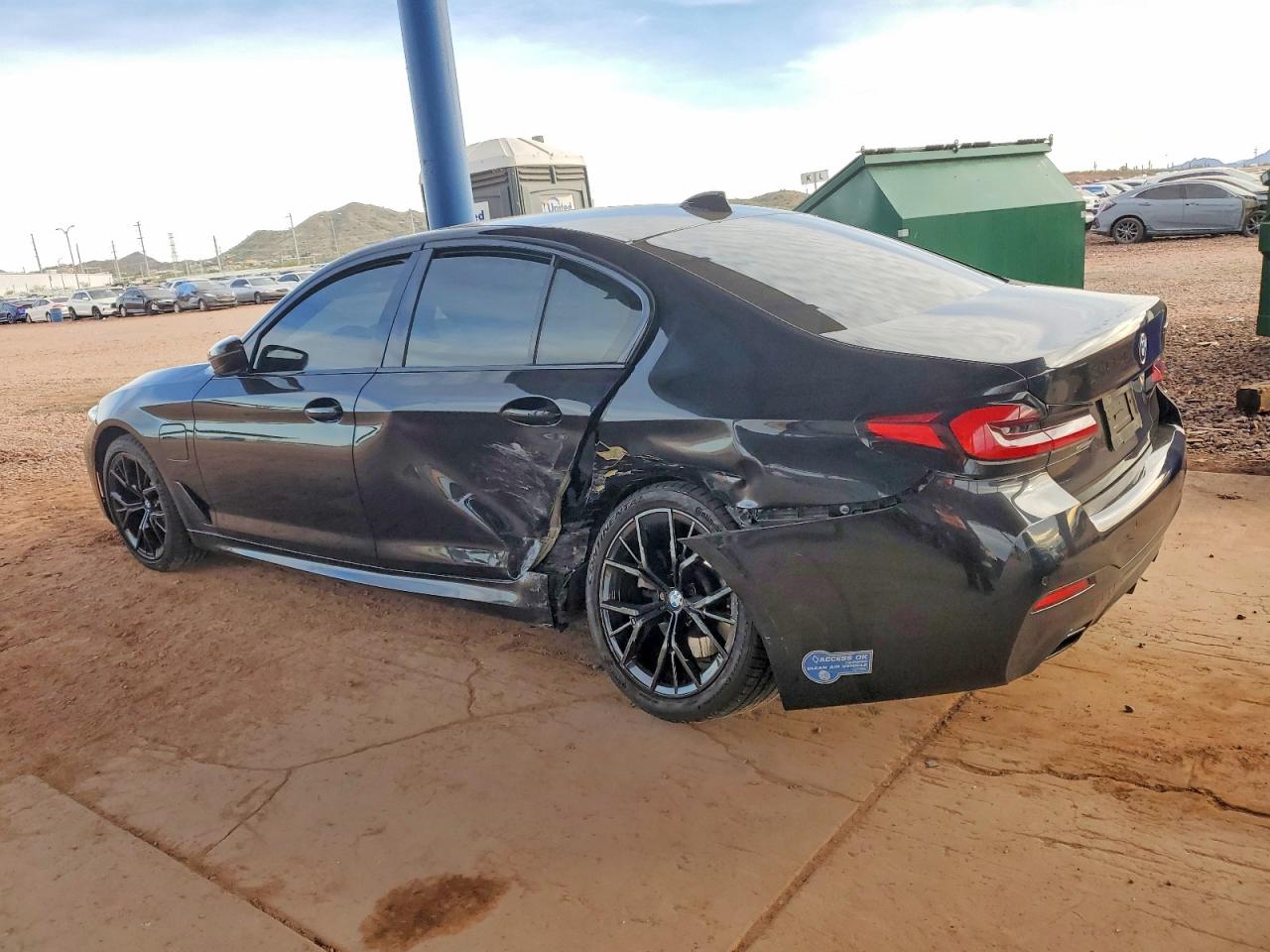 2021 BMW 530E photo 2