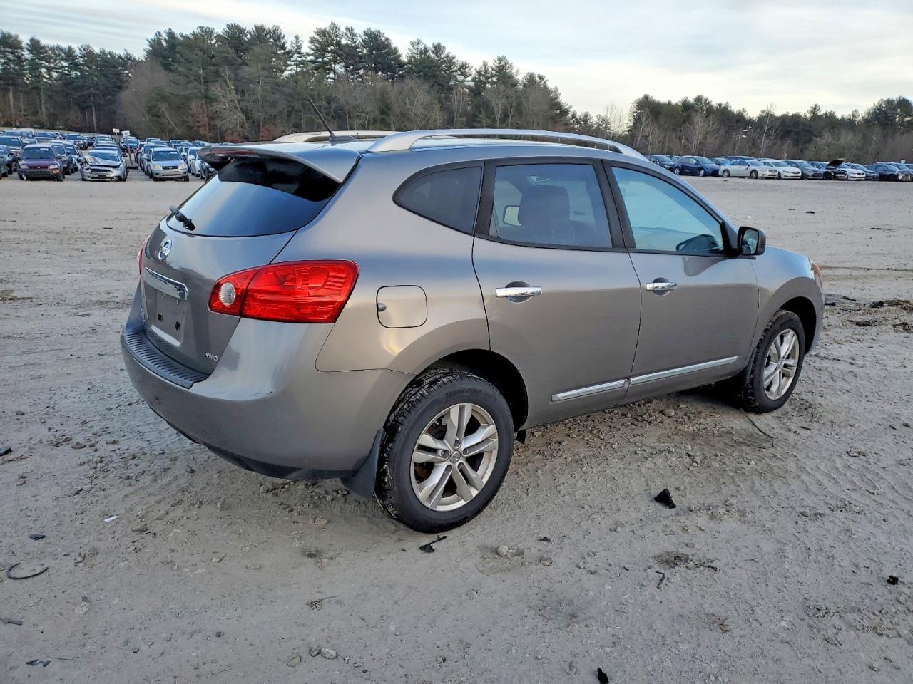 2015 NISSAN ROGUE SELECT S photo 3