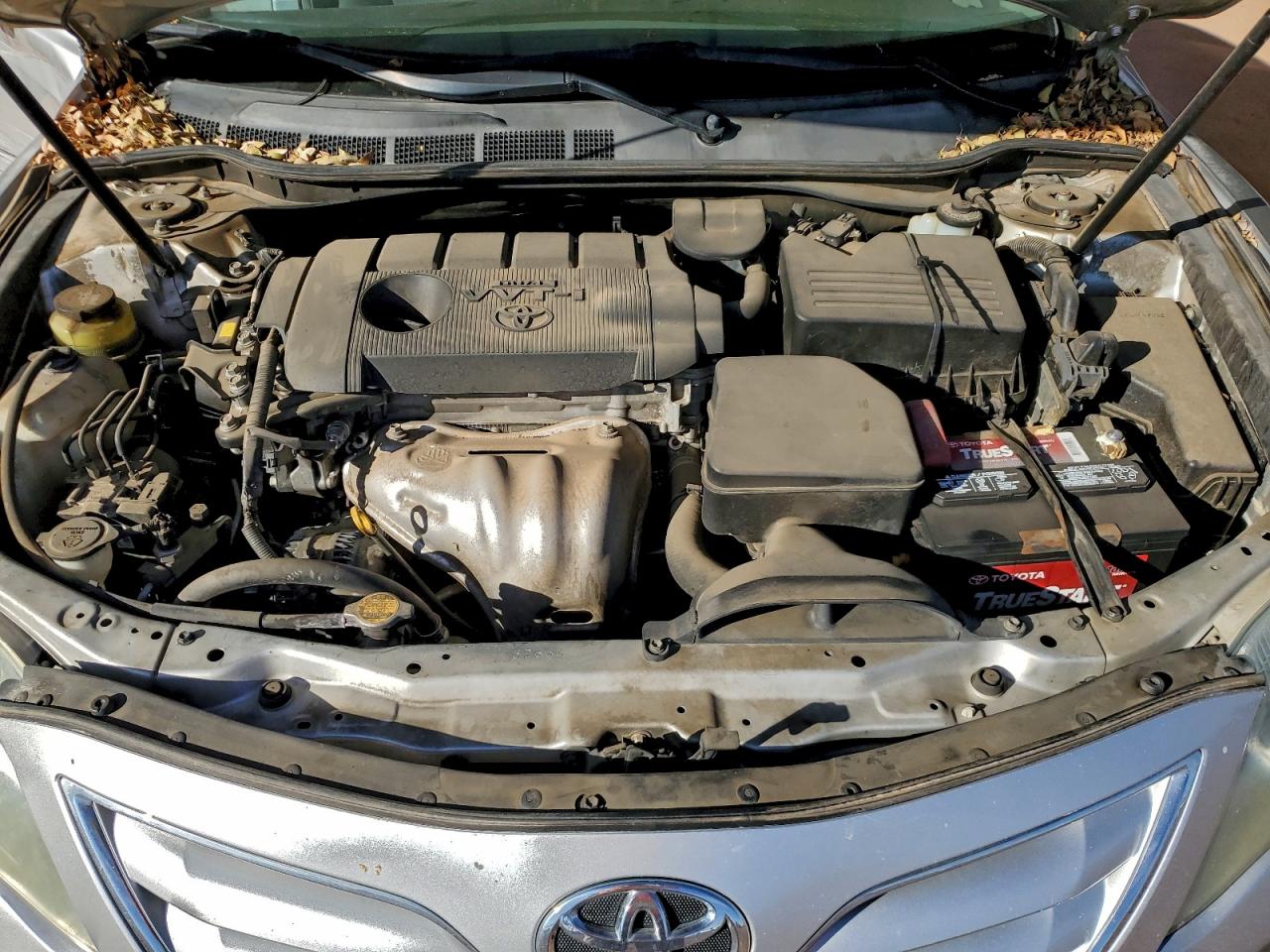 2011 TOYOTA CAMRY BASE photo 11