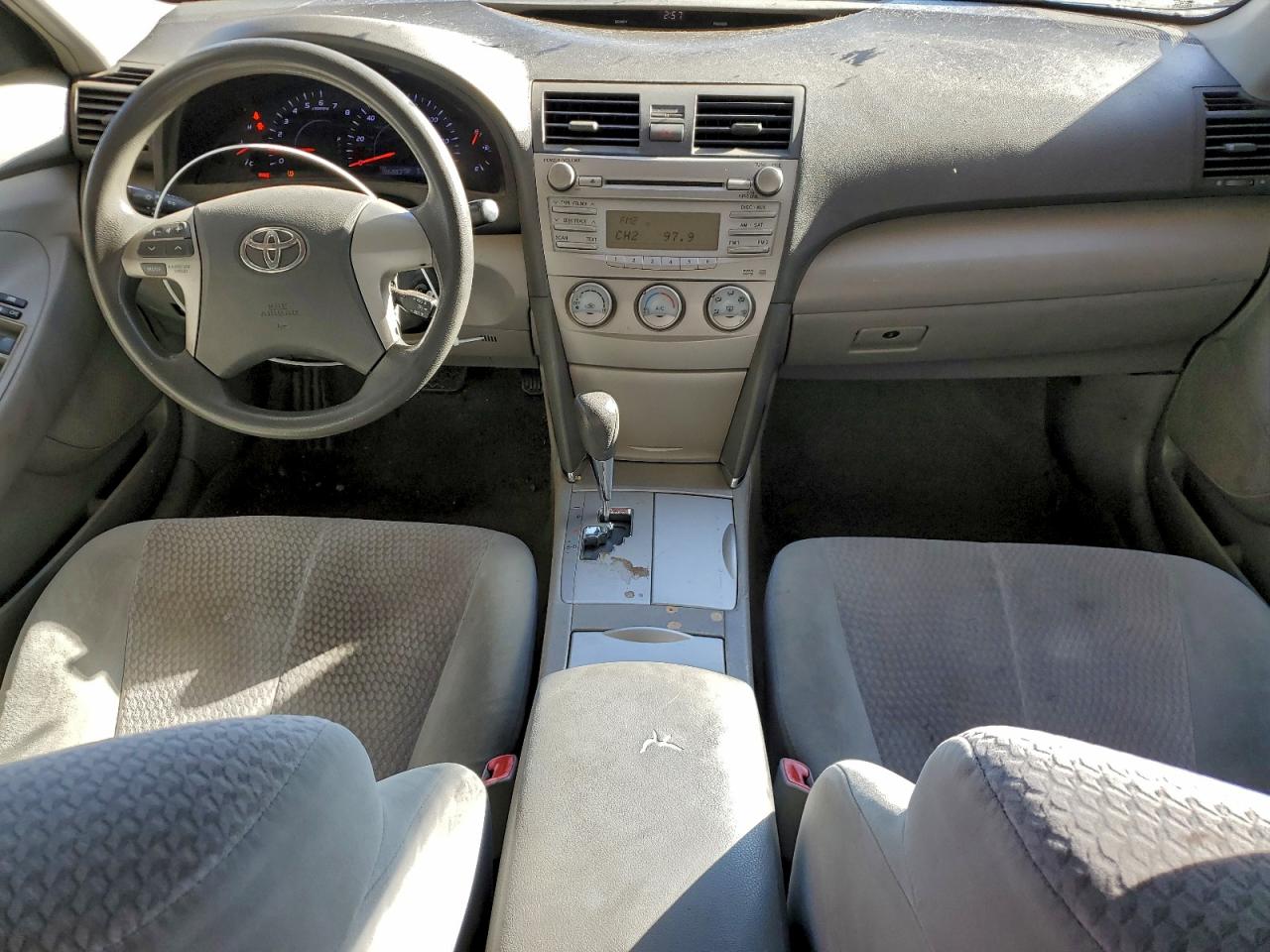 2011 TOYOTA CAMRY BASE photo 8