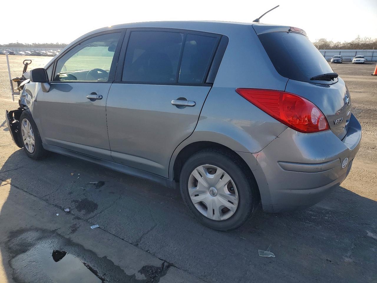 2012 NISSAN VERSA 1.8 S photo 3