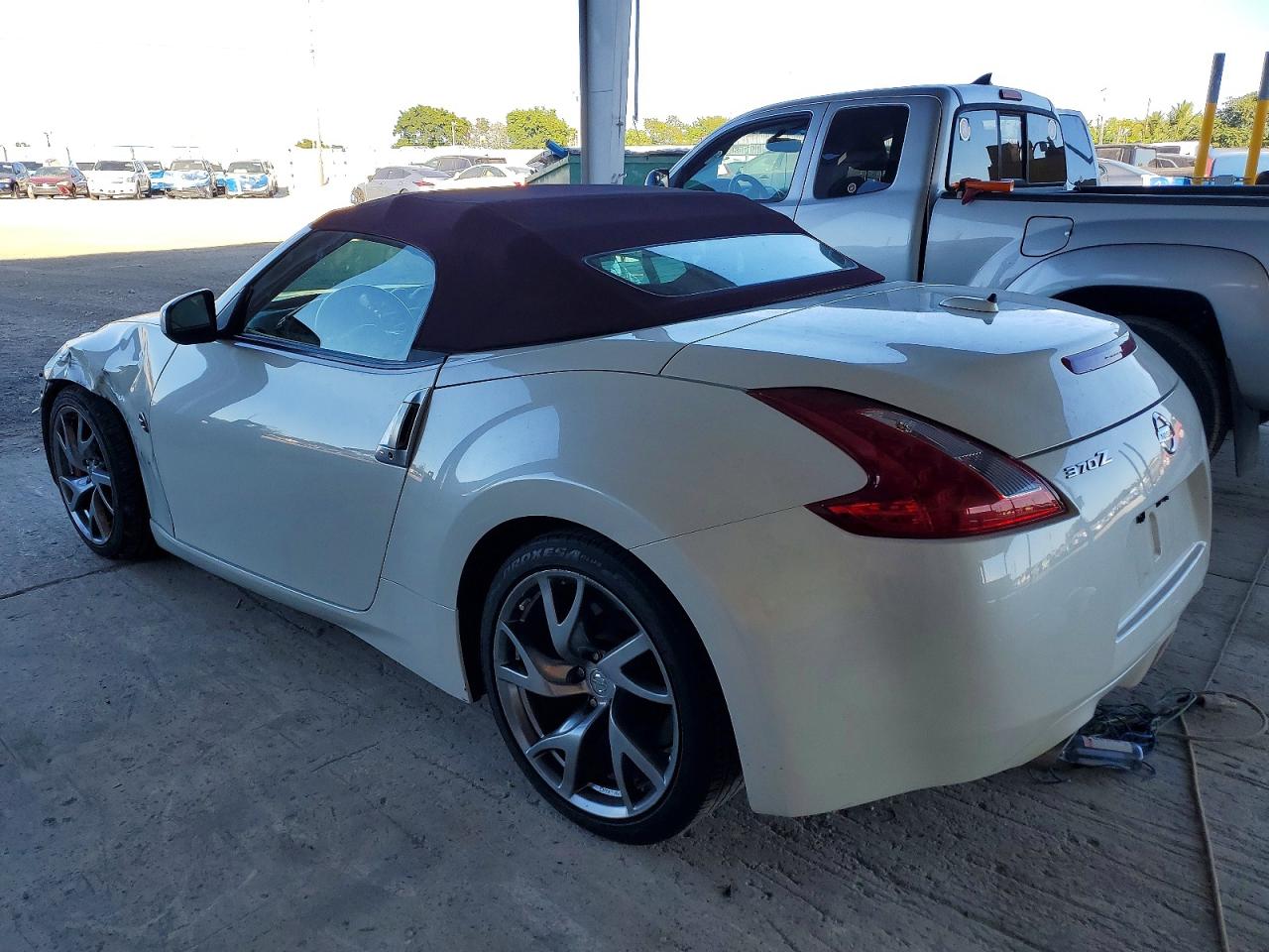 2013 NISSAN 370Z BASE photo 2