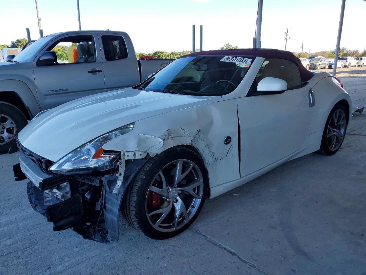 2013 NISSAN 370Z