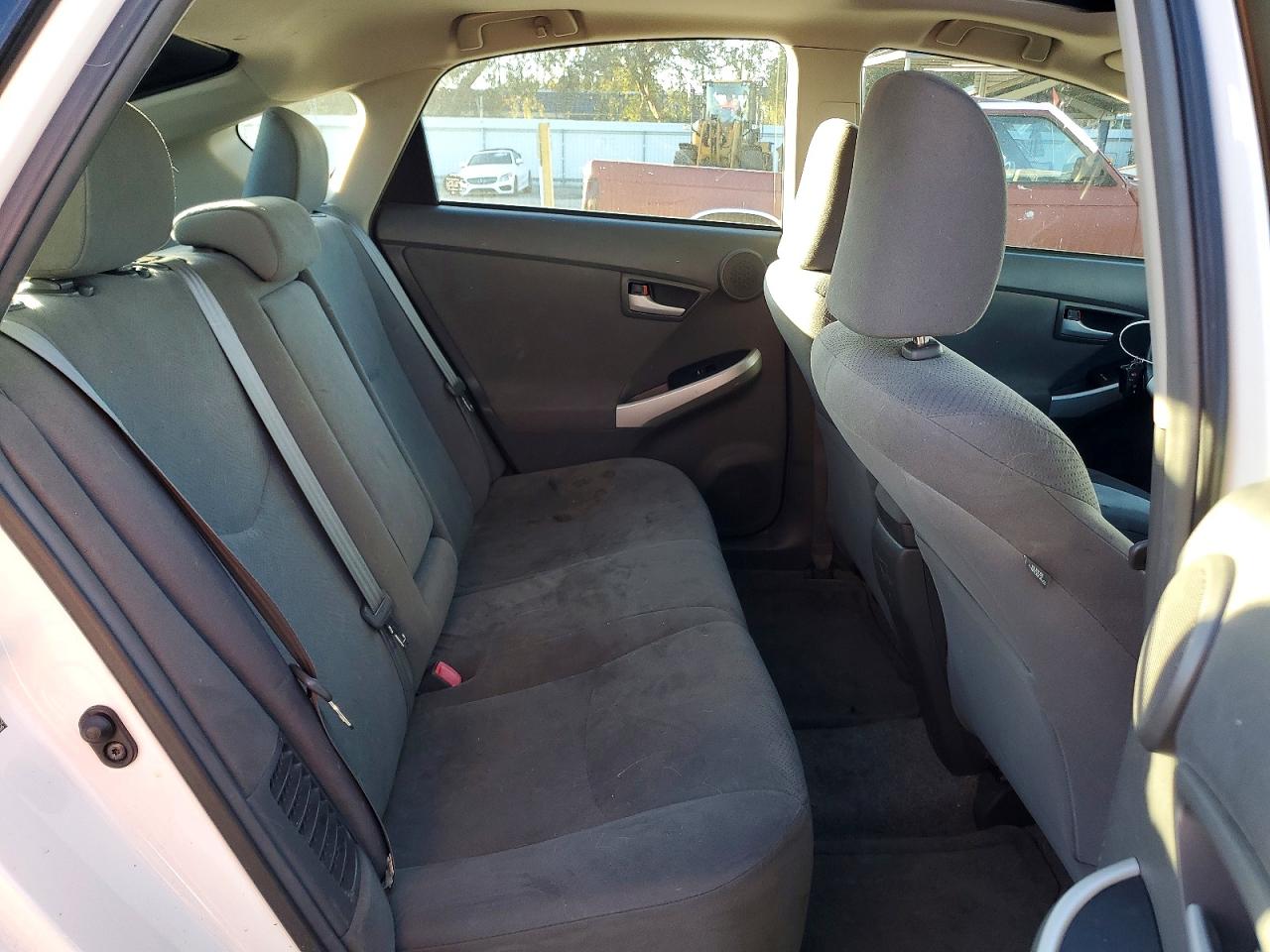 2010 TOYOTA PRIUS photo 10