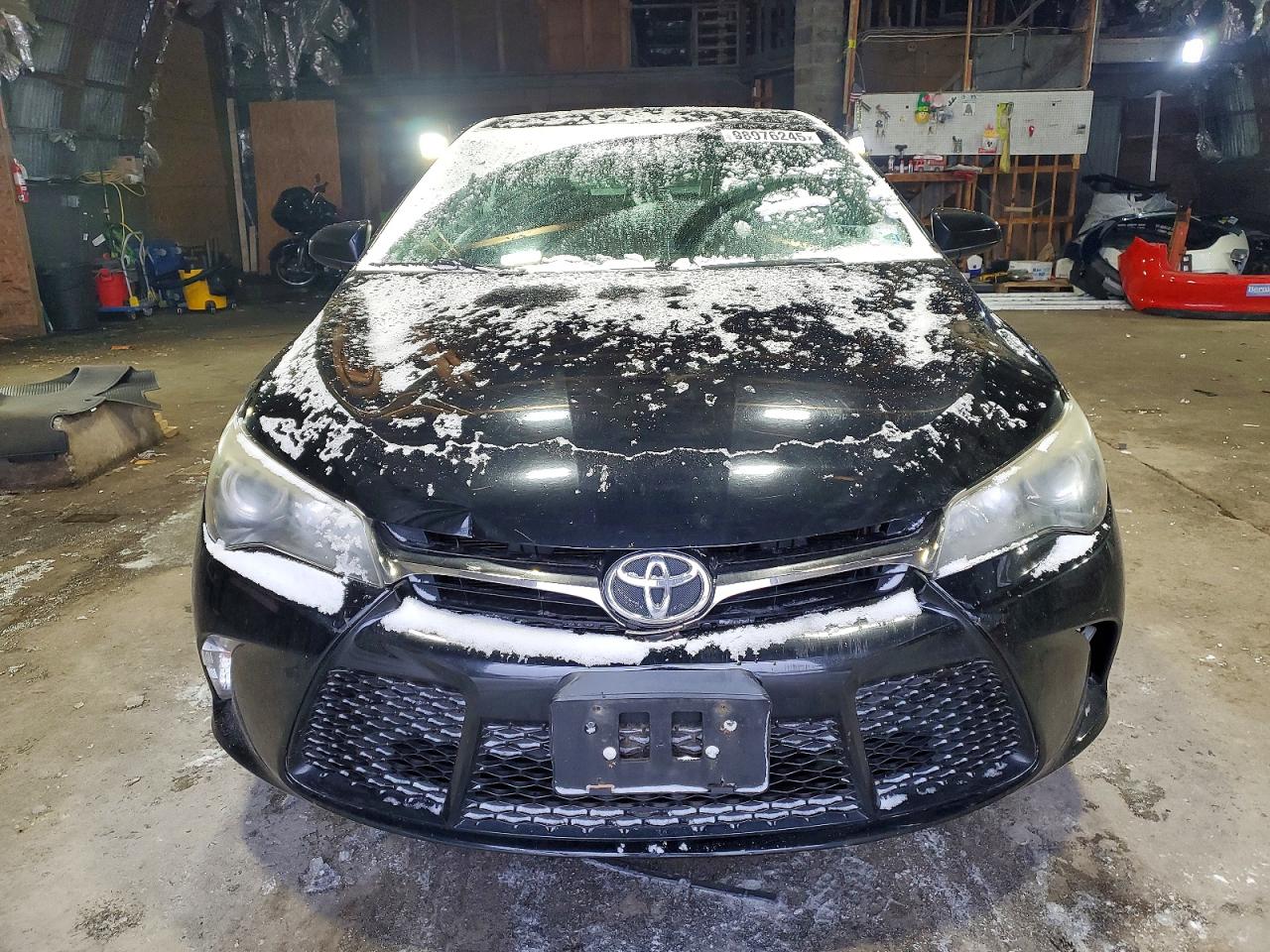 2015 TOYOTA CAMRY LE photo 5
