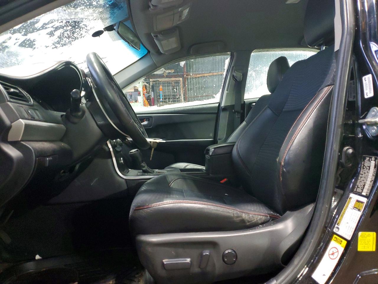 2015 TOYOTA CAMRY LE photo 7