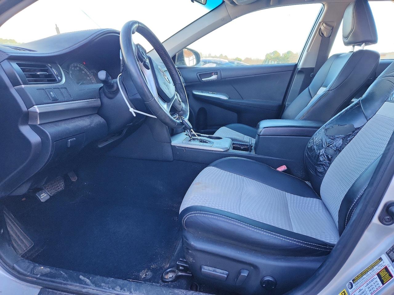 2012 TOYOTA CAMRY BASE photo 7